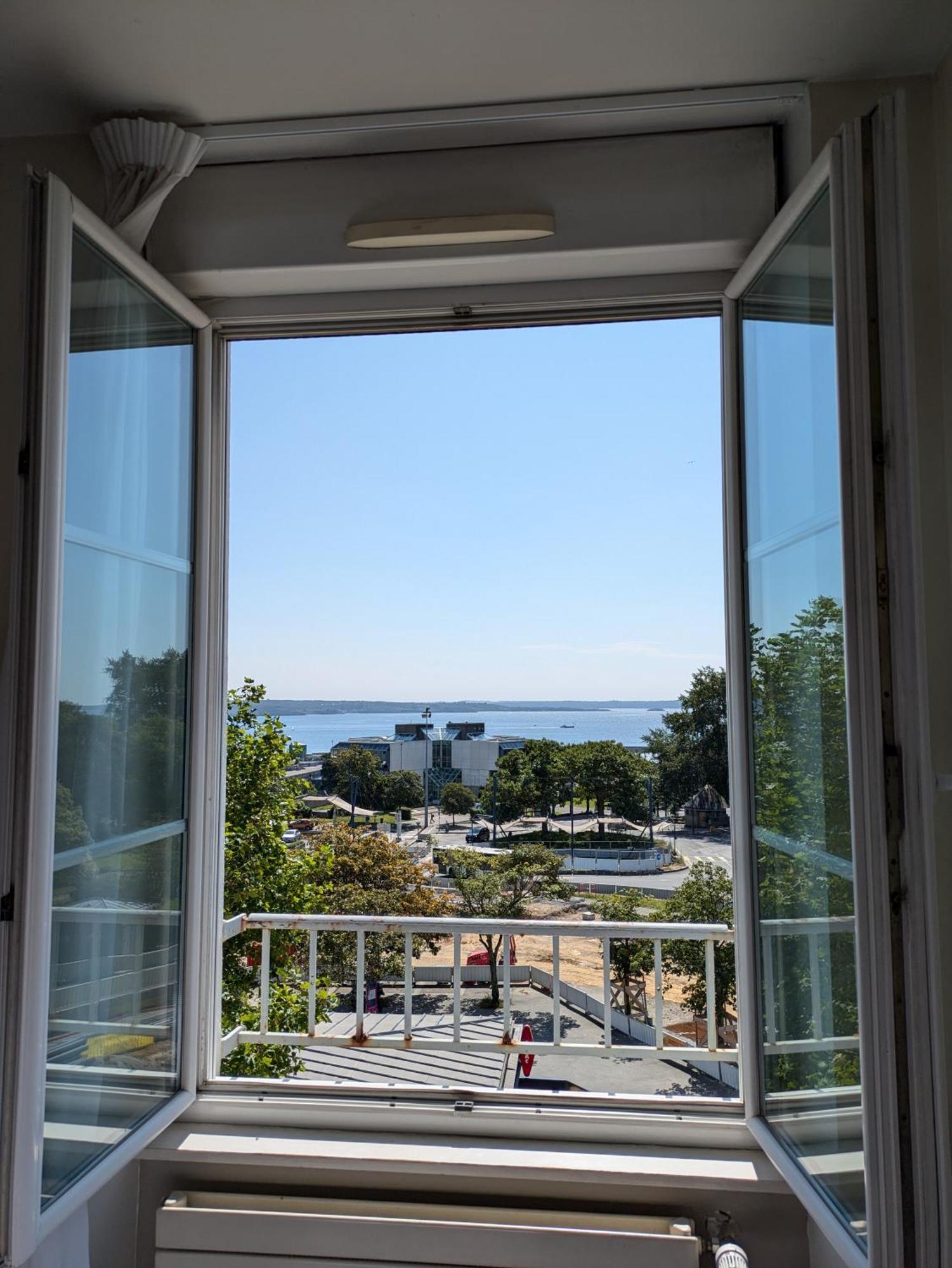 Hotel De La Gare Brest Exteriör bild